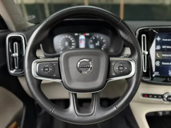VOLVO-XC40-2.0 T4 GASOLINA INSCRIPTION GEARTRONIC VOLVO-XC40-2020