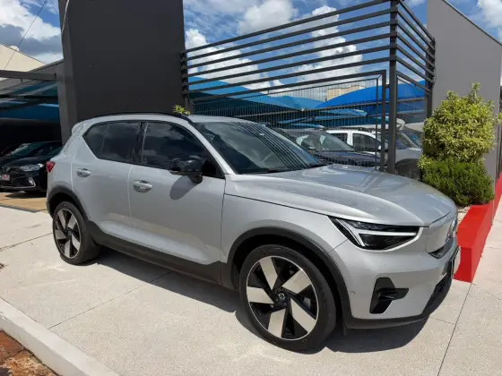 VOLVO XC40 P8 RECHARGE TWIN ELECTRIC ULTIMATE AWD