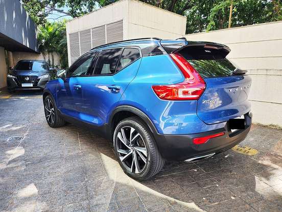 VOLVO-XC40-2.0 T5 GASOLINA R-DESIGN AWD GEARTRONIC VOLVO-XC40-2019