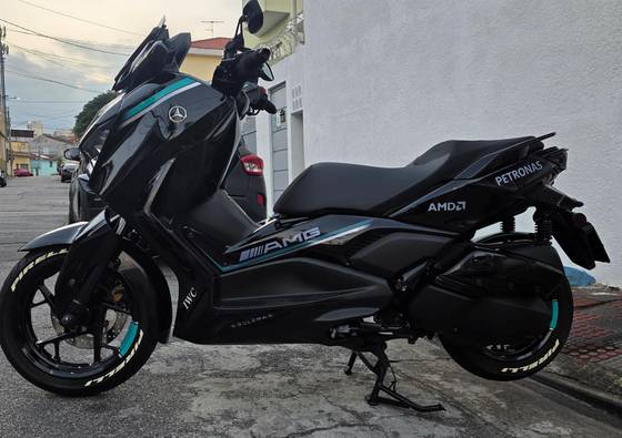 YAMAHA XMAX 250 CONNECTED ABS 