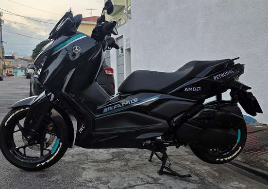 YAMAHA-XMAX 250 CONNECTED ABS-2024