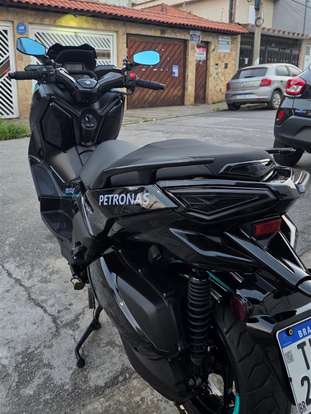 YAMAHA-XMAX 250 CONNECTED ABS-2024