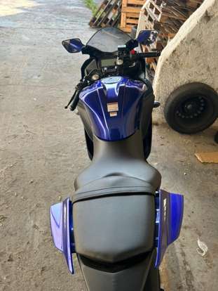 YAMAHA-YZF R15-2025