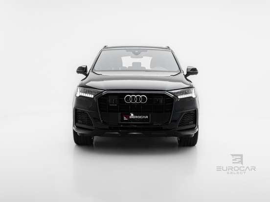 AUDI-Q7-2022