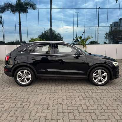 AUDI-Q3-2015