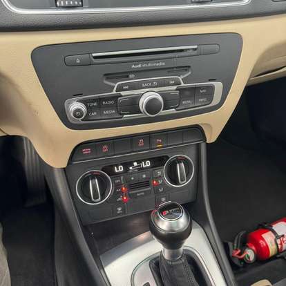 AUDI-Q3-2015