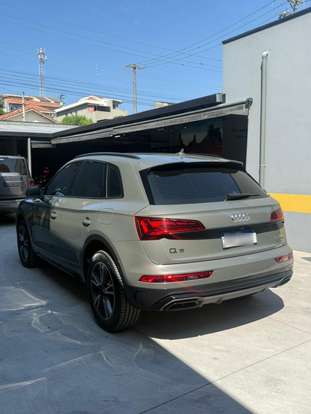 AUDI-Q5-2024