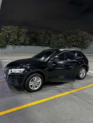 AUDI-Q5-2019