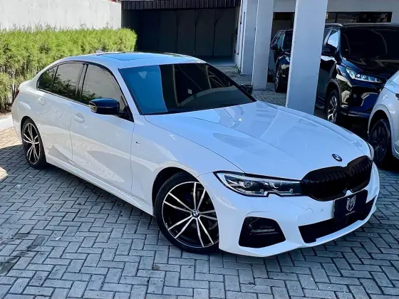 BMW 320i 2.0 16V TURBO FLEX M SPORT AUTOMÁTICO BMW 320i 2.0 16V TURBO FLEX M SPORT AUTOMÁTICO