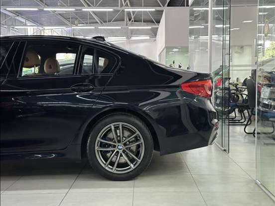 BMW-530i-2.0 16V TURBO GASOLINA M SPORT AUTOMÁTICO BMW-530i-2019