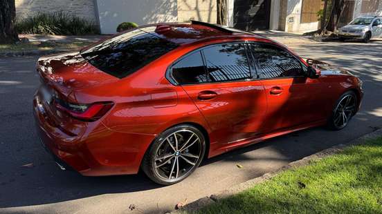 BMW-320i-2022