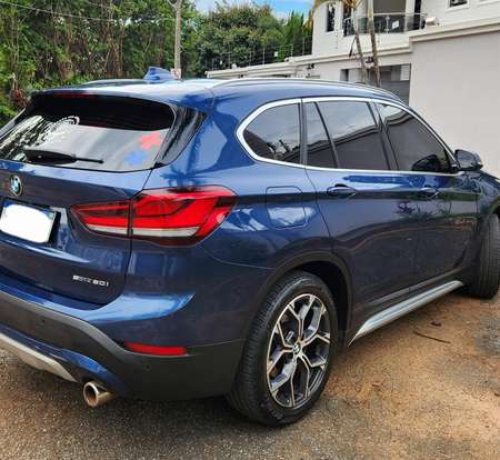 BMW-X1-2021