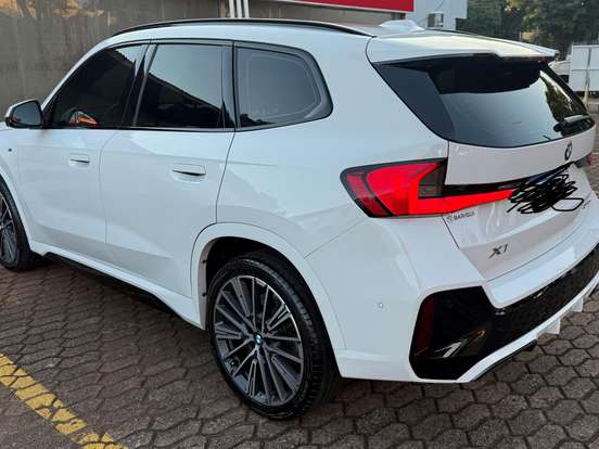 BMW-X1-2.0 16V TURBO GASOLINA SDRIVE20I M SPORT STEPTRONIC BMW-X1-2024