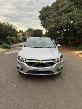 CHEVROLET-PRISMA-2017