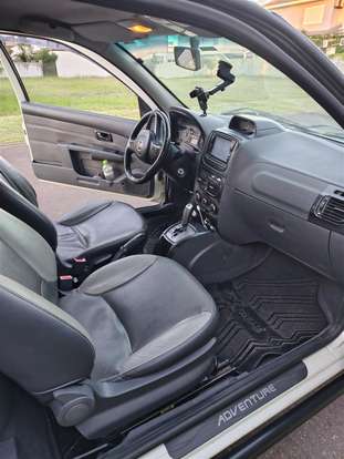 FIAT-STRADA-1.8 MPI ADVENTURE CD 16V FLEX 3P AUTOMATIZADO FIAT-STRADA-2015