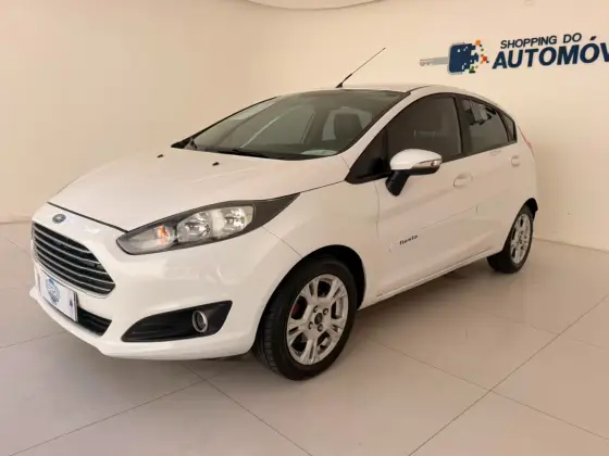 FORD FIESTA 1.6 SE HATCH 16V FLEX 4P POWERSHIFT FORD FIESTA 1.6 SE HATCH 16V FLEX 4P POWERSHIFT