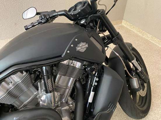 HARLEY-DAVIDSON-V-ROD MUSCLE-2014