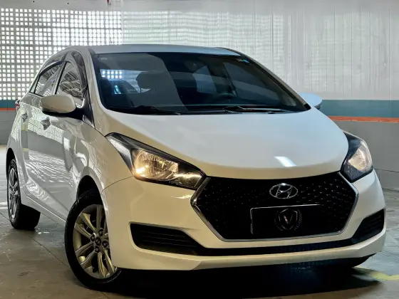 HYUNDAI HB20 1.6 COMFORT PLUS 16V FLEX 4P AUTOMÁTICO