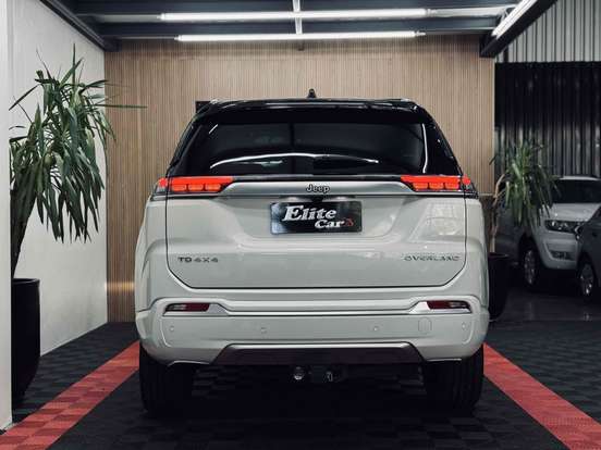 JEEP-COMMANDER-2.0 TD380 TURBO DIESEL OVERLAND AT9 JEEP-COMMANDER-2021