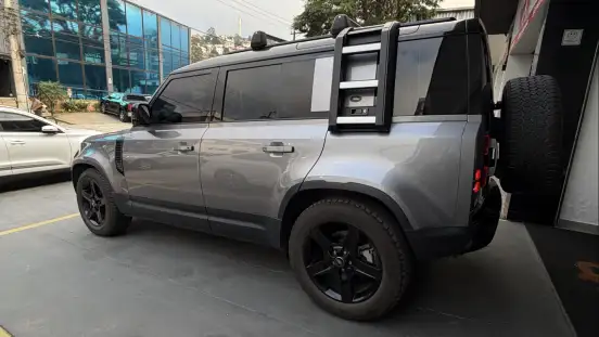 LAND ROVER-DEFENDER-2021