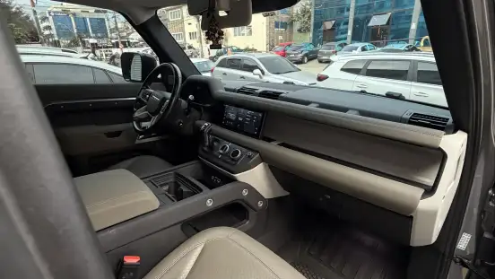 LAND ROVER-DEFENDER-2021