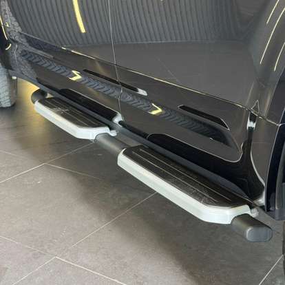 LAND ROVER-DEFENDER-2024
