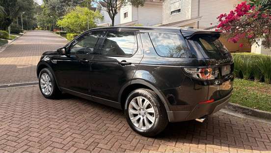 LAND ROVER-DISCOVERY SPORT-2015