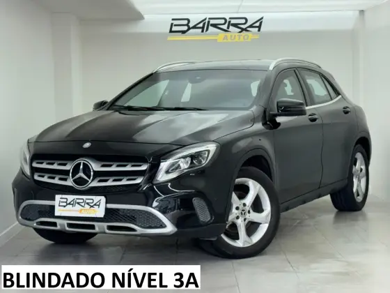 MERCEDES-BENZ GLA 200 1.6 CGI FLEX ADVANCE 7G-DCT
