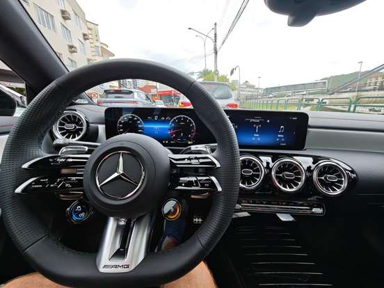 MERCEDES-BENZ-CLA 35 AMG-2.0 MHEV 4MATIC 8G-DCT MERCEDES-BENZ-CLA 35 AMG-2025