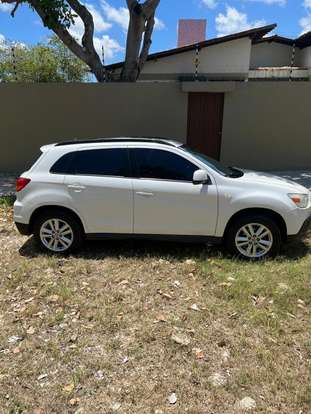 MITSUBISHI-ASX-2012