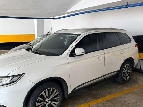 MITSUBISHI-OUTLANDER-2.0 MIVEC GASOLINA HPE AUTOMÁTICO MITSUBISHI-OUTLANDER-2018