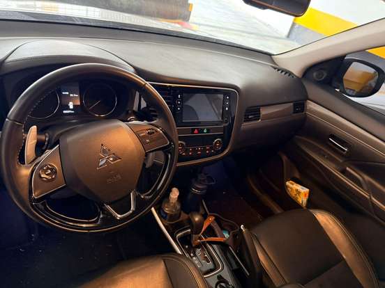 MITSUBISHI-OUTLANDER-2.0 MIVEC GASOLINA HPE AUTOMÁTICO MITSUBISHI-OUTLANDER-2018