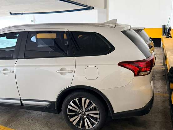 MITSUBISHI-OUTLANDER-2.0 MIVEC GASOLINA HPE AUTOMÁTICO MITSUBISHI-OUTLANDER-2018