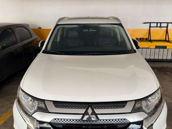 MITSUBISHI-OUTLANDER-2.0 MIVEC GASOLINA HPE AUTOMÁTICO MITSUBISHI-OUTLANDER-2018