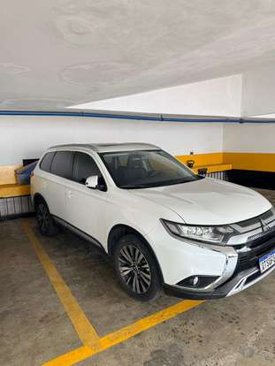 MITSUBISHI-OUTLANDER-2018