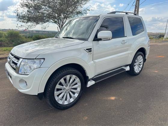 MITSUBISHI PAJERO FULL 3.8 HPE 4X4 V6 24V GASOLINA 2P AUTOMÁTICO
