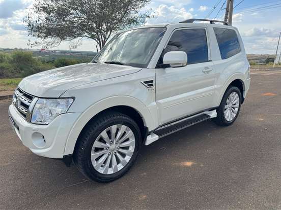 MITSUBISHI-PAJERO FULL-3.8 HPE 4X4 V6 24V GASOLINA 2P AUTOMÁTICO MITSUBISHI-PAJERO FULL-2012