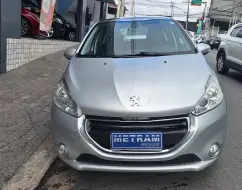 PEUGEOT 208 1.6 GRIFFE 16V FLEX 4P AUTOMÁTICO PEUGEOT 208 1.6 GRIFFE 16V FLEX 4P AUTOMÁTICO