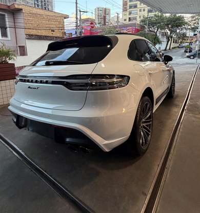 PORSCHE-MACAN-2025