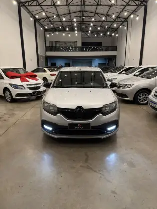 RENAULT SANDERO 2.0 16V HI-FLEX RS MANUAL RENAULT SANDERO 2.0 16V HI-FLEX RS MANUAL