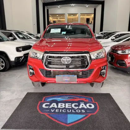 TOYOTA HILUX 2.8 SRX 4X4 CD 16V DIESEL 4P AUTOMÁTICO TOYOTA HILUX 2.8 SRX 4X4 CD 16V DIESEL 4P AUTOMÁTICO