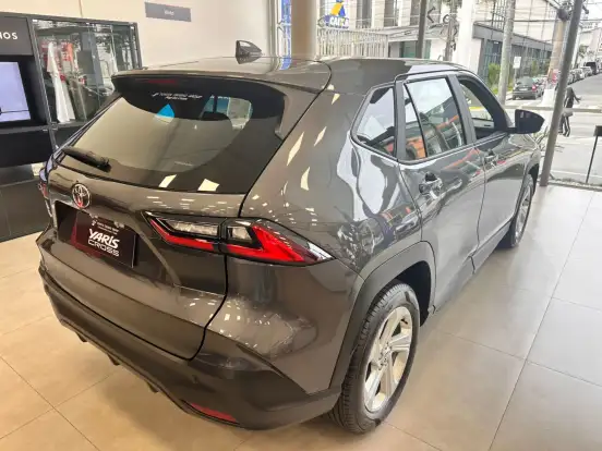 TOYOTA-YARIS CROSS-2026