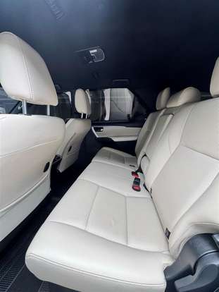 TOYOTA-HILUX SW4-2022