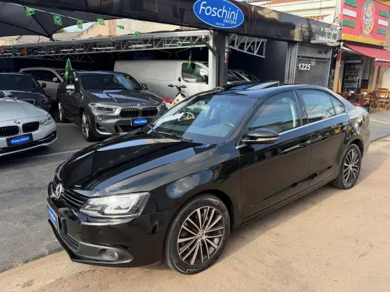 VOLKSWAGEN JETTA 2.0 TSI HIGHLINE 200CV GASOLINA 4P TIPTRONIC
