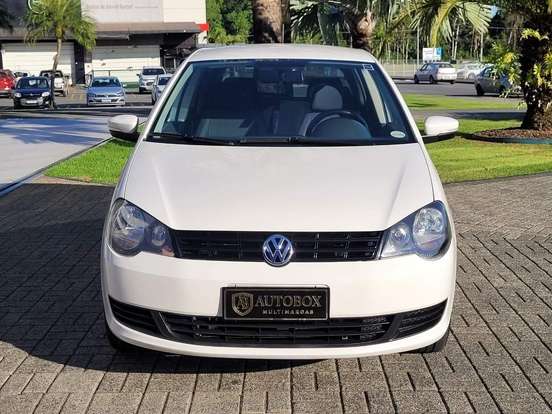 VOLKSWAGEN-POLO-1.6 MI 8V FLEX 4P MANUAL VOLKSWAGEN-POLO-2014