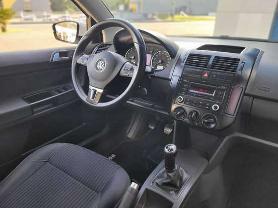 VOLKSWAGEN-POLO-1.6 MI 8V FLEX 4P MANUAL VOLKSWAGEN-POLO-2014
