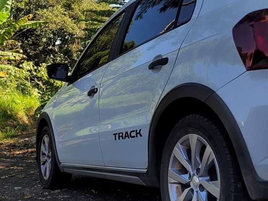 VOLKSWAGEN-GOL-1.0 12V MPI TOTALFLEX TRACK 4P MANUAL VOLKSWAGEN-GOL-2018