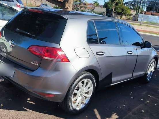VOLKSWAGEN-GOLF-1.4 TSI COMFORTLINE 16V GASOLINA 4P AUTOMÁTICO VOLKSWAGEN-GOLF-2014