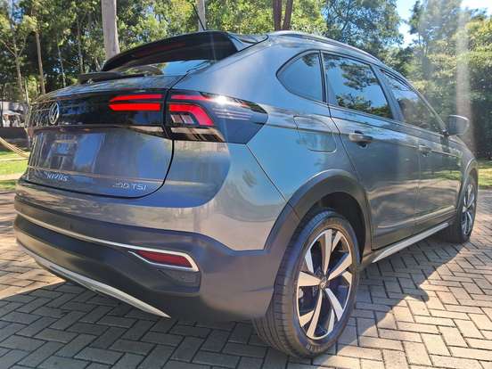 VOLKSWAGEN-NIVUS-1.0 200 TSI TOTAL FLEX HIGHLINE AUTOMÁTICO VOLKSWAGEN-NIVUS-2023
