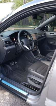 VOLKSWAGEN-TAOS-2024
